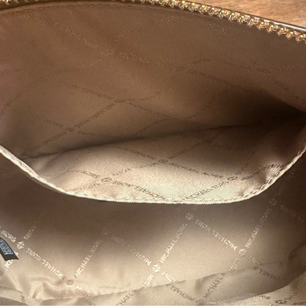 Michael Kors Jet Set Travel Medium Dome Crossbody Bag Purse Luggage Brown NWT - Picture 10 of 15
